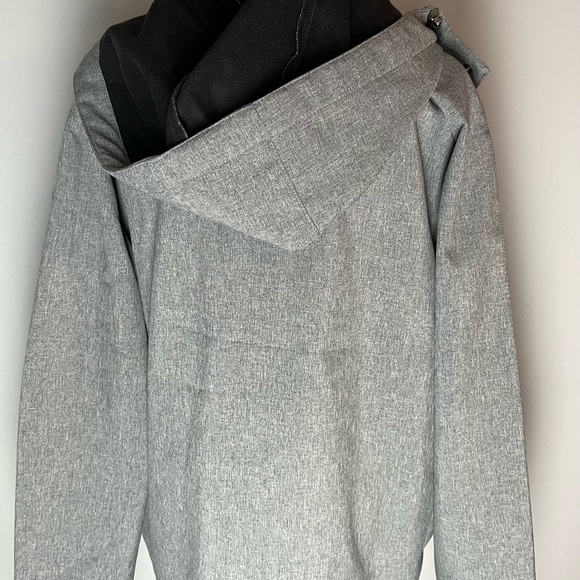 Indianapolis Colts jacket - Brand new with tags - Size: Medium - Picture 3 of 8